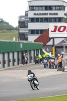 Vintage-motorcycle-club;eventdigitalimages;mallory-park;mallory-park-trackday-photographs;no-limits-trackdays;peter-wileman-photography;trackday-digital-images;trackday-photos;vmcc-festival-1000-bikes-photographs